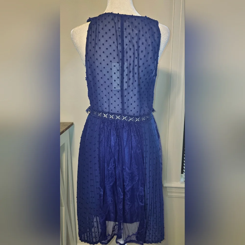 Anthropologie NWT Foxiedox Lace Midi Dress Women's Size Small - Picture 2 of 12
